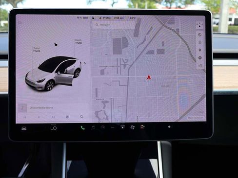 Used 2021 Tesla Model Y Long Range image 56