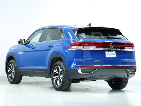 New 2026 Volkswagen Atlas Cross Sport SE FWD image 6