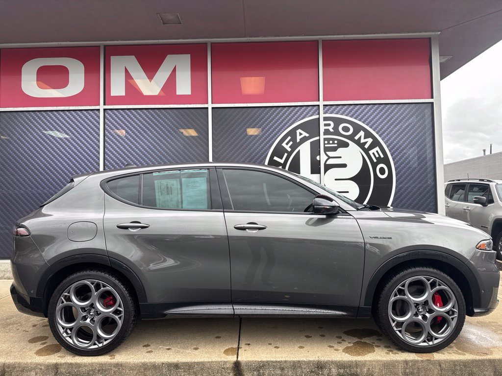 Used 2024 Alfa Romeo Tonale Veloce AWD/4WD image 4