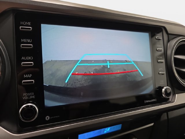 Certified 2022 Toyota Tacoma SR5 AWD/4WD image 18