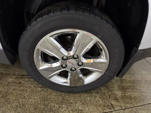 Used 2015 GMC Terrain SLT w/ Chrome Appearance Package image 9