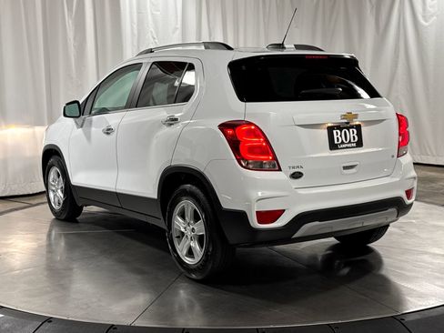 Used 2018 Chevrolet Trax LT w/ LT Convenience Package FWD image 9