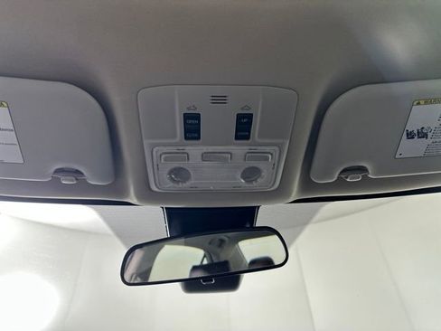 Used 2018 Toyota Corolla SE w/ SE Premium Package image 24