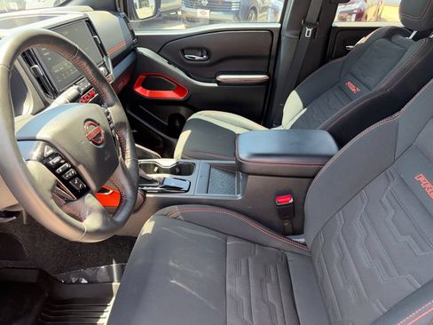 Certified 2025 Nissan Frontier Pro-X w/ Pro Convenience Package RWD image 9