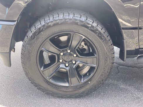 Used 2020 RAM 1500 Big Horn AWD/4WD image 12