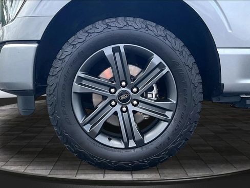 Used 2021 Ford F150 Lariat w/ Equipment Group 502A High AWD/4WD image 9