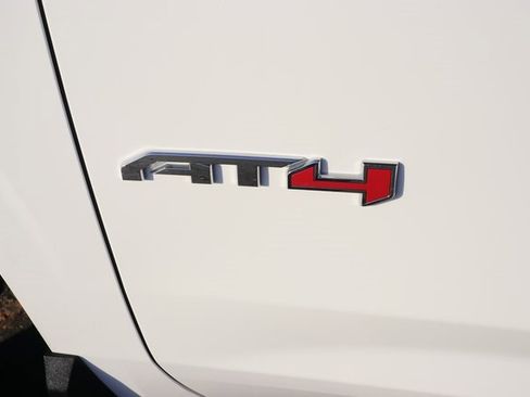 Used 2021 GMC Yukon AT4 image 11