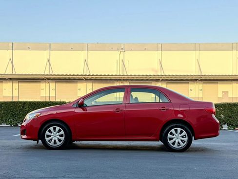 Used 2010 Toyota Corolla LE FWD image 7