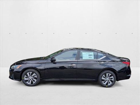 New 2025 Nissan Altima 2.5 S FWD image 5