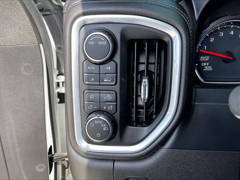 Used 2021 Chevrolet Silverado 1500 RST w/ Convenience Package II AWD/4WD image 32