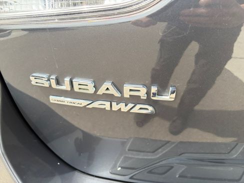 Used 2020 Subaru Forester Premium AWD/4WD image 23