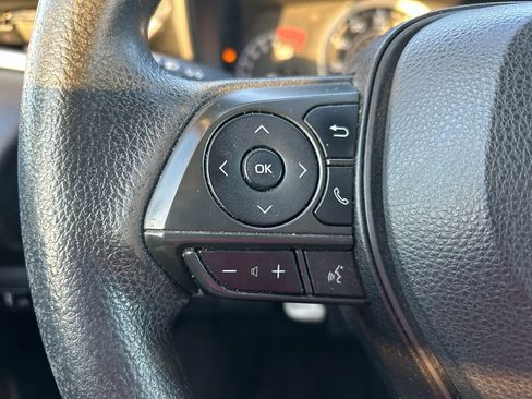 Used 2021 Toyota Corolla LE FWD image 20