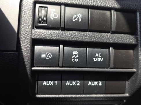 Used 2024 Toyota Tacoma TRD Off-Road w/ TRD Off Road Upgrade Package image 23