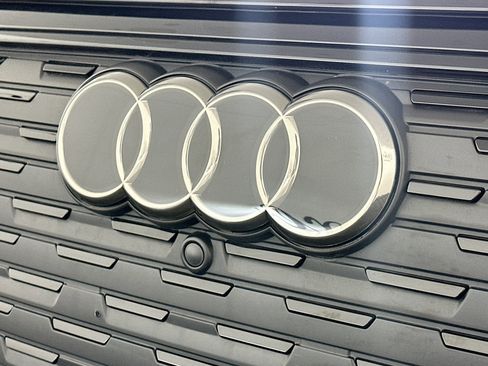 Used 2024 Audi Q4 e-tron Premium Plus w/ Premium Plus image 34