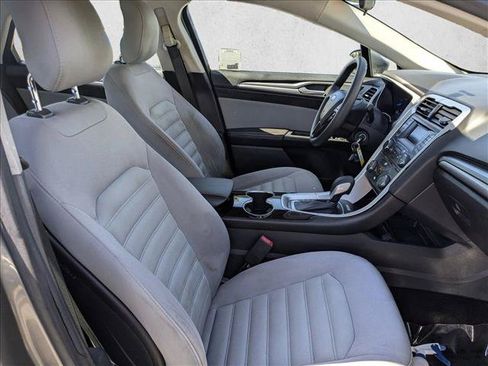 Used 2014 Ford Fusion S FWD image 19