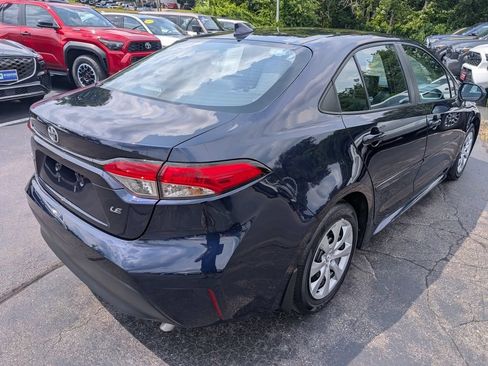 Used 2025 Toyota Corolla LE FWD image 7