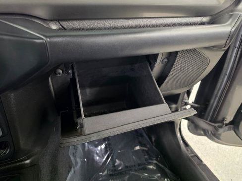 Used 2019 Jeep Wrangler Unlimited Sahara AWD/4WD image 27