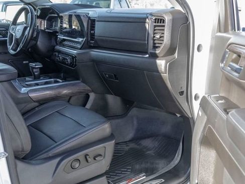 Used 2023 Chevrolet Silverado 1500 LTZ w/ LTZ Premium Package AWD/4WD image 20