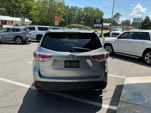 Used 2014 Toyota Highlander Limited FWD image 6