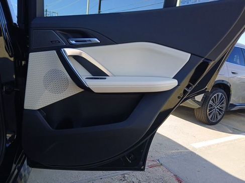 New 2026 BMW X2 xDrive28i w/ Convenience Package image 9