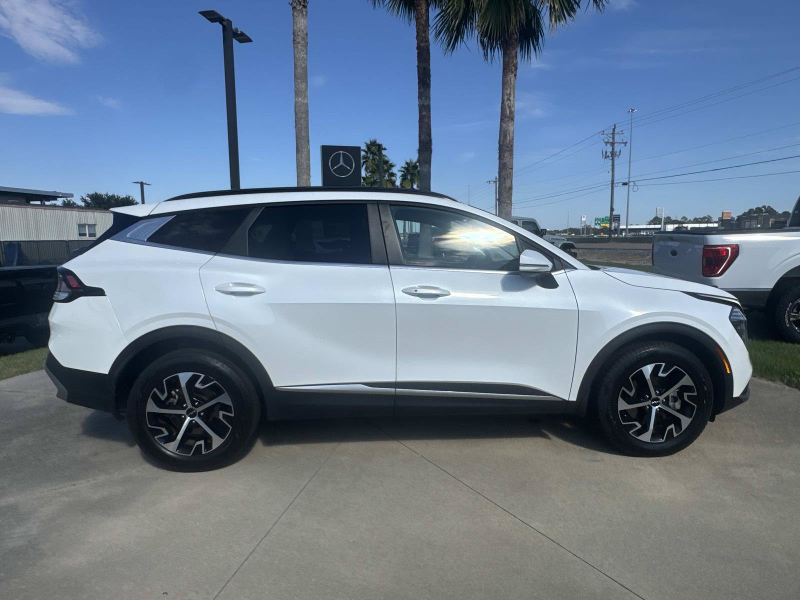 Used 2024 Kia Sportage EX w/ EX Premium Package AWD/4WD image 5