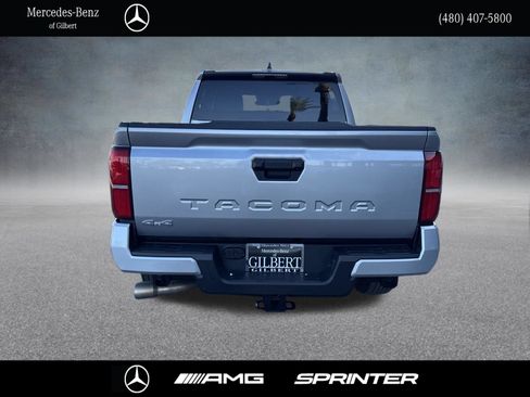 Used 2026 Toyota Tacoma SR5 AWD/4WD image 5
