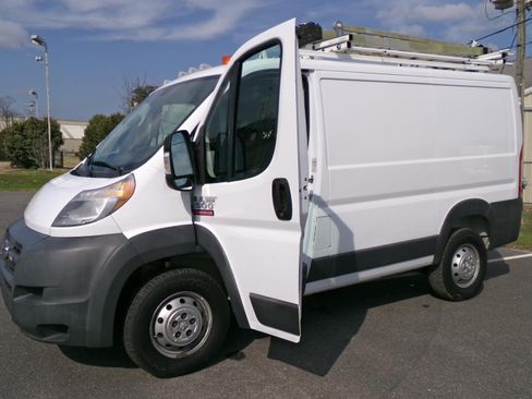 Used 2017 RAM ProMaster 1500 FWD image 3