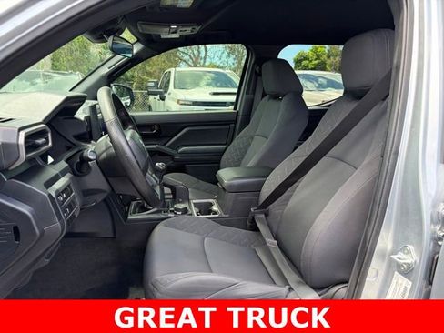 Used 2024 Toyota Tacoma SR w/ SR Upgrade Package AWD/4WD image 14