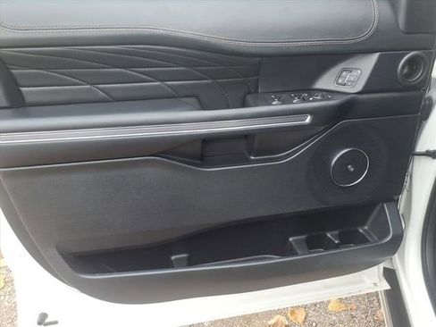 Used 2020 Ford Expedition Max Platinum image 14