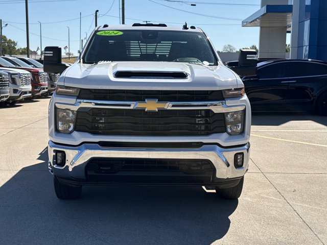 Used 2024 Chevrolet Silverado 3500 LT w/ Convenience Package AWD/4WD image 11