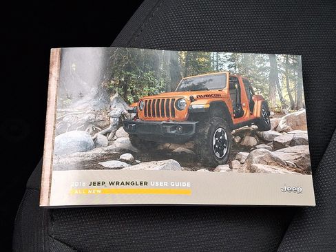 Used 2018 Jeep Wrangler Unlimited Sahara w/ Safety Group image 26