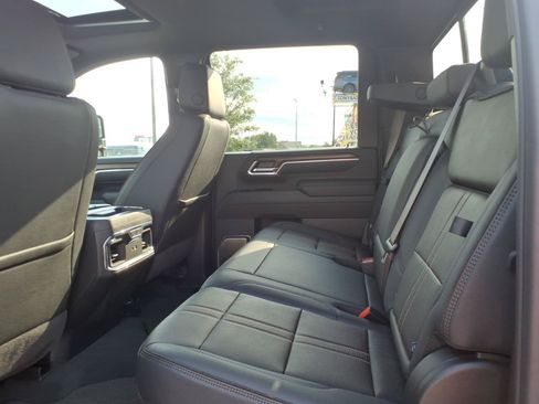 Used 2026 Chevrolet Silverado 3500 High Country w/ Technology Package AWD/4WD image 13