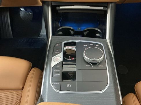 Certified 2025 BMW 330i Sedan w/ M Sport Package RWD image 13