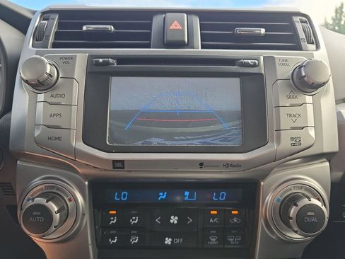 Used 2015 Toyota 4Runner Limited image 15