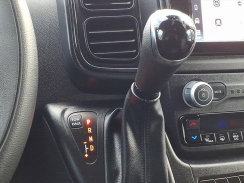 Used 2025 RAM ProMaster 3500 w/ Convenience Group image 8