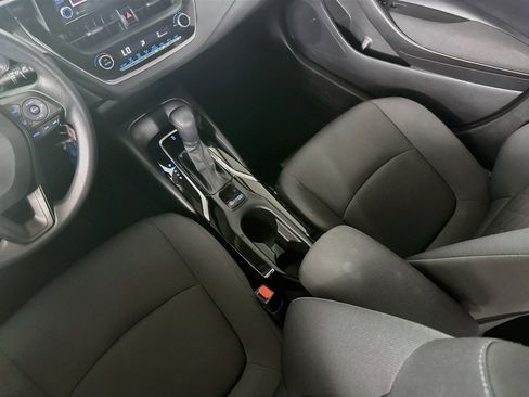 Used 2022 Toyota Corolla LE FWD image 26