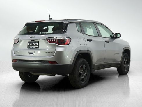 Used 2019 Jeep Compass Sport AWD/4WD image 5