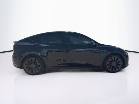 Used 2022 Tesla Model Y Performance AWD/4WD image 10