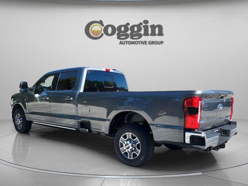 New 2026 Ford F250 Lariat image 3