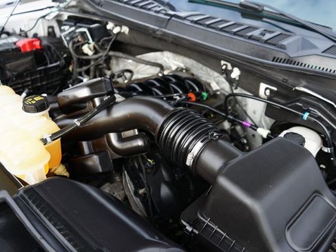 Used 2019 Ford F150 Lariat w/ Equipment Group 502A Luxury image 11