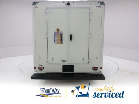 Used 2022 Ford Transit 350 DRW AWD image 4