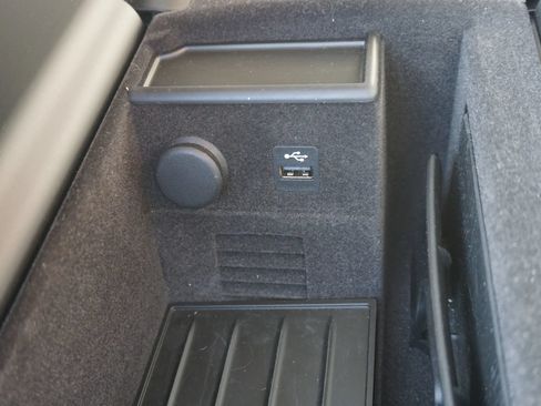 Used 2016 BMW 740i RWD image 26
