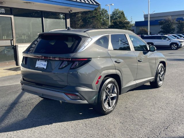 Certified 2025 Hyundai Tucson SEL FWD image 6