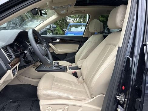 Used 2020 Audi Q5 2.0T Premium w/ Convenience Package AWD/4WD image 13