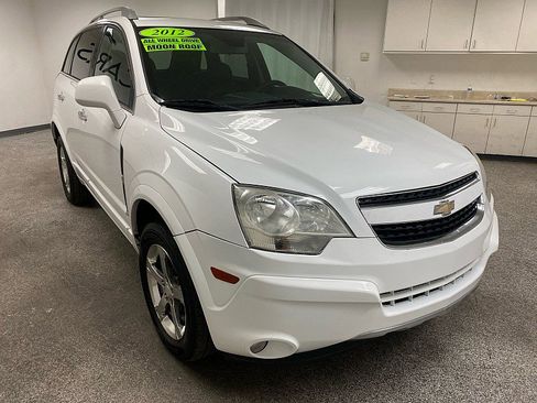 Used 2012 Chevrolet Captiva Sport LTZ image 3