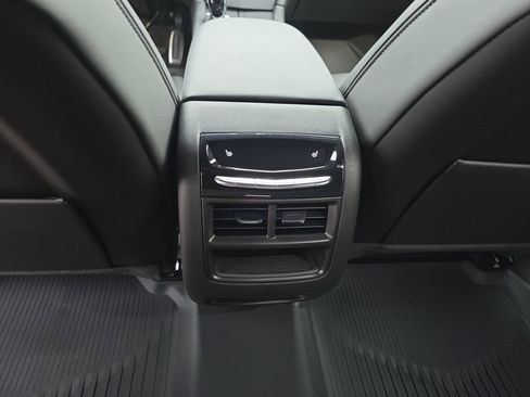New 2026 Cadillac XT5 Sportv w/ LPO, Floor Liner Package AWD/4WD image 34
