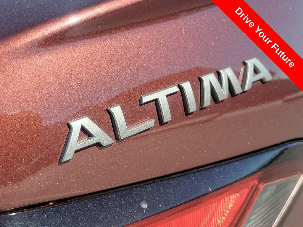 Used 2024 Nissan Altima 2.5 SV FWD image 23
