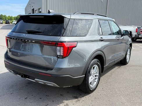 New 2026 Ford Explorer Active RWD image 33