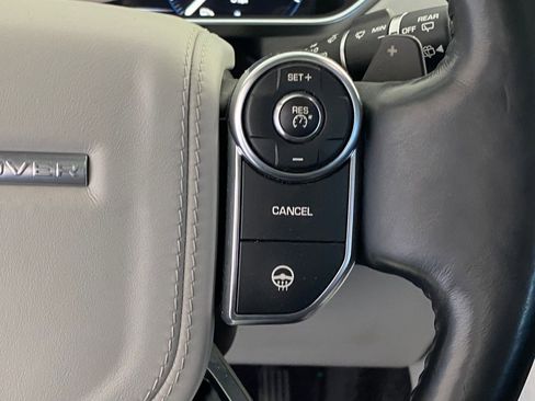 Used 2014 Land Rover Range Rover HSE image 31