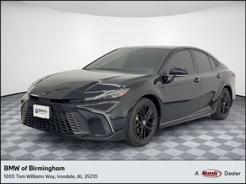 Used 2025 Toyota Camry SE w/ Multimedia Upgrade Package FWD image 1